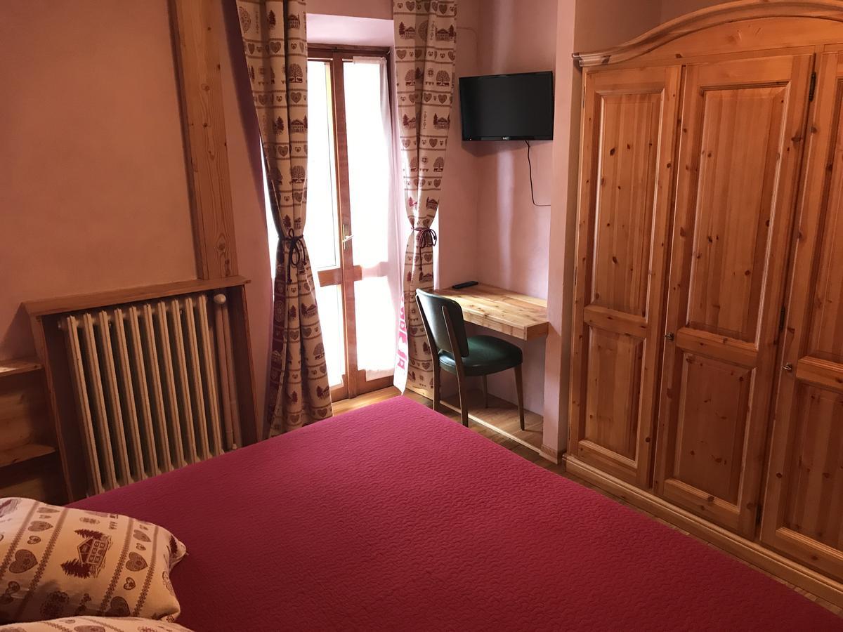 Albergo Club Alpino 克里索洛 外观 照片